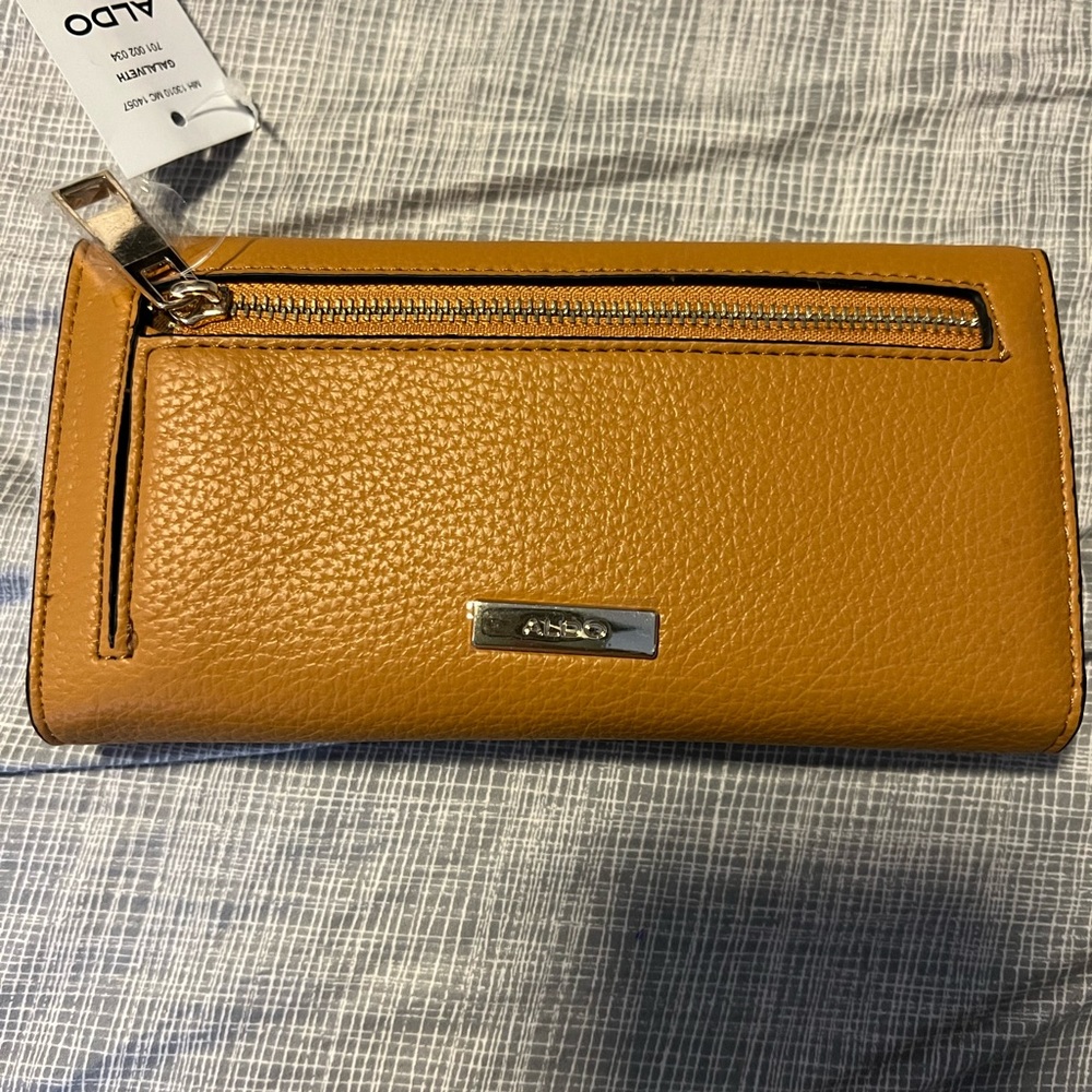 NWT Aldo wallet